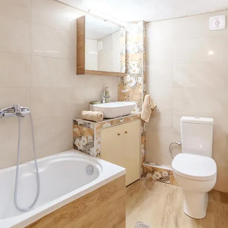 Gimispacetop - Panoramic Upper Town 2Br Residence - Quiet City Escape سالونيك