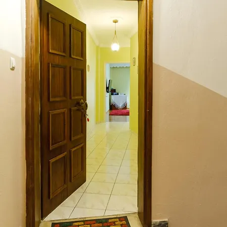 Gimispacetop - Panoramic Upper Town 2Br Residence - Quiet City Escape شقة