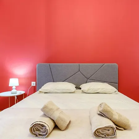 شقة Gimispacetop - Panoramic Upper Town 2Br Residence - Quiet City Escape *