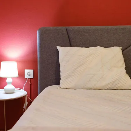 شقة Gimispacetop - Panoramic Upper Town 2Br Residence - Quiet City Escape