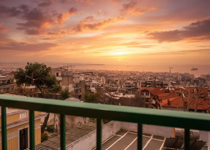 Gimispacetop - Panoramic 2br With Views
