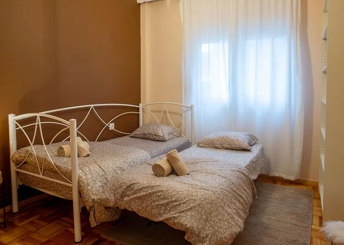 Gimispacetop - Panoramic 2br With Views *